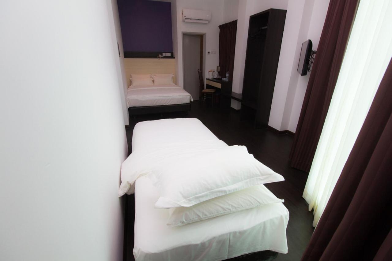 Aurora Boutique Hotel Bahau Esterno foto